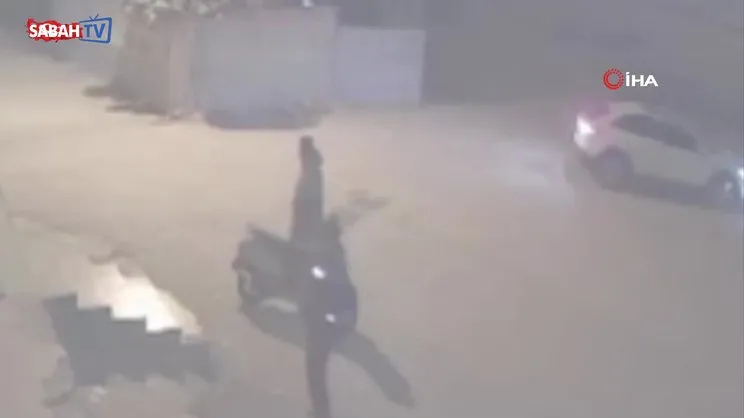 Karısını ve kayınbabasını vurma anı saniye saniye görüntülendi | Video