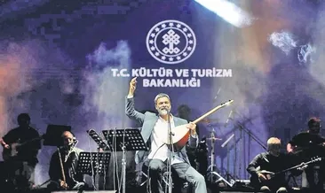Kütahya’da sahne Uğur Işılak’ın