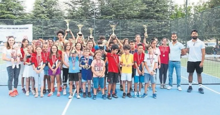 SDÜ’de yaz tenis turnuvası