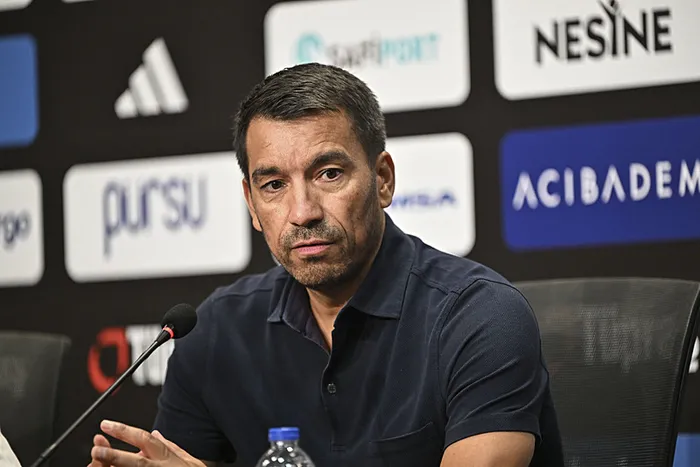 besiktas-haberleri-kartal-kullerinden-dogdu-ve-ayaga-kalkti-1725087549811.jpeg