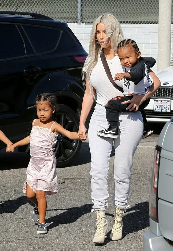 Kim Kardashian'dan dördüncü çocuk açıklaması