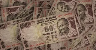 Hindistan rupisinde tarihi düşüş!