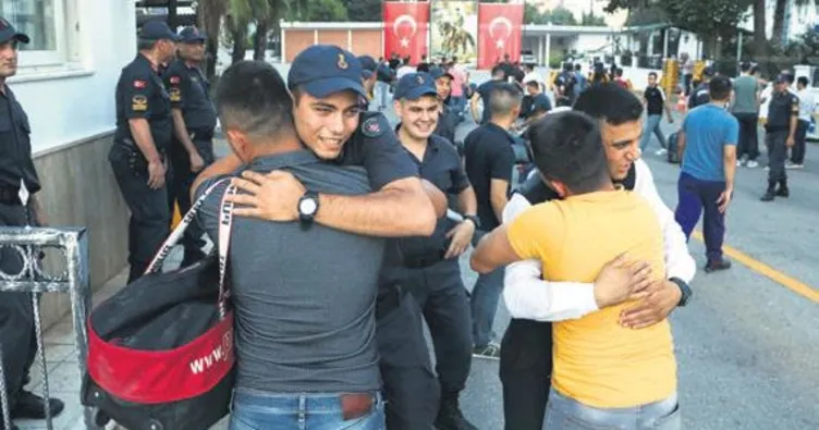 Kışlalarda terhis sevinci