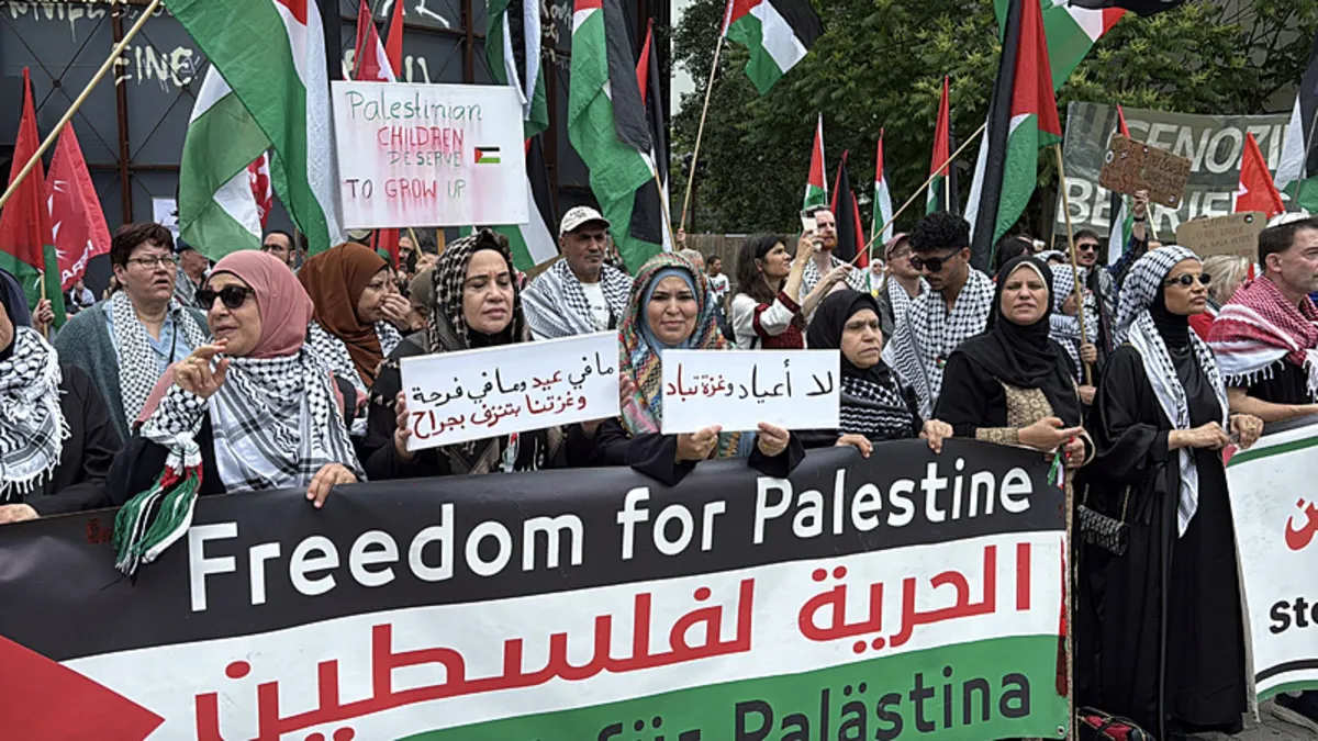 Almanya’da, Filistin’e destek için 2 ayrı gösteri Almanya’da, Filistin’e destek için 2 ayrı gösteri