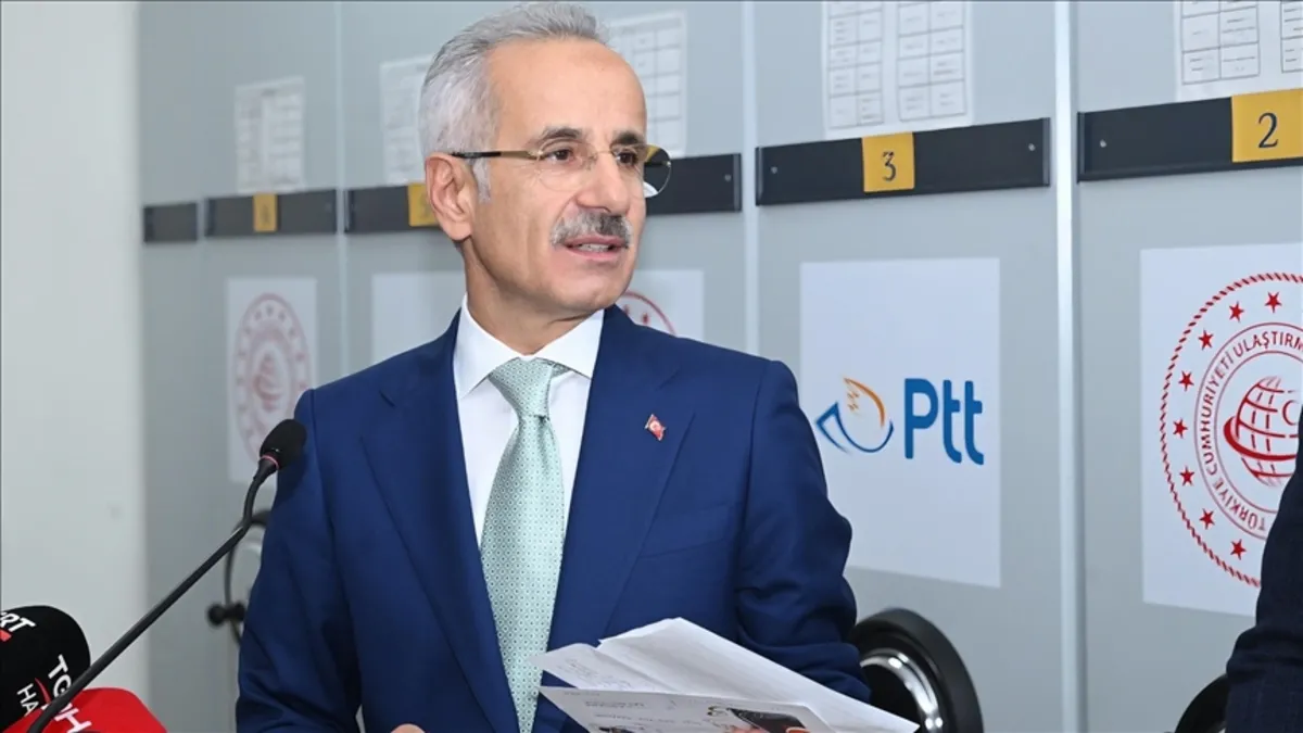PTT'de 'aynı gün teslimat' dönemi başlıyor! Bakan Uraloğlu, günlük rekoru duyurdu
