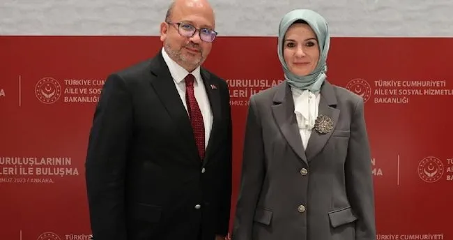 evrenin askerleri rüyada yüzün kıllanması