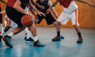 Bilim insanları sonunda açıkladı! İşte basketbol ayakkabılarının gıcırdama nedeni...