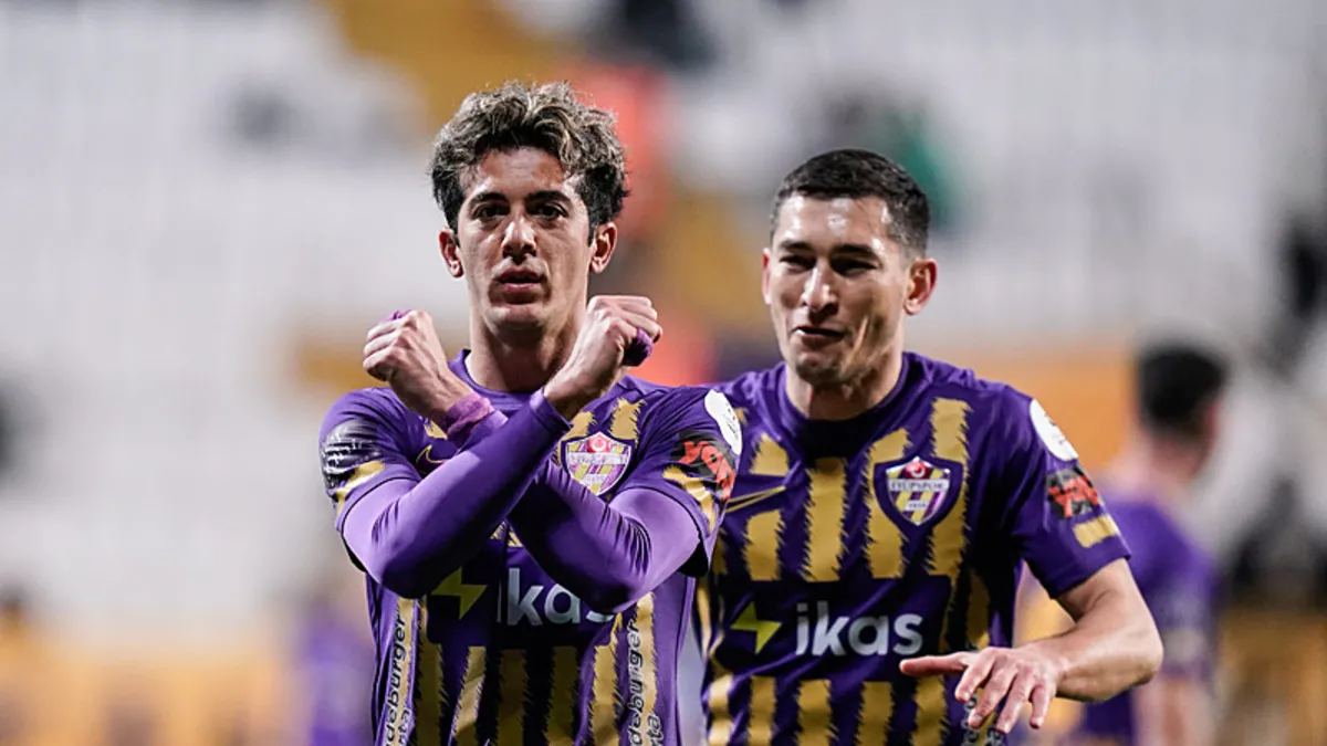 Osimhen ve Mourinho’dan sonra bu kez Tayfur Bingöl! Osimhen ve Mourinho’dan sonra bu kez Tayfur Bingöl!