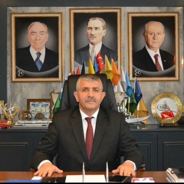 mhp-izmir-il-baskani-veysel-sahin-bir-adam-boyu-uye-yapacagiz-1673945197352.jpg