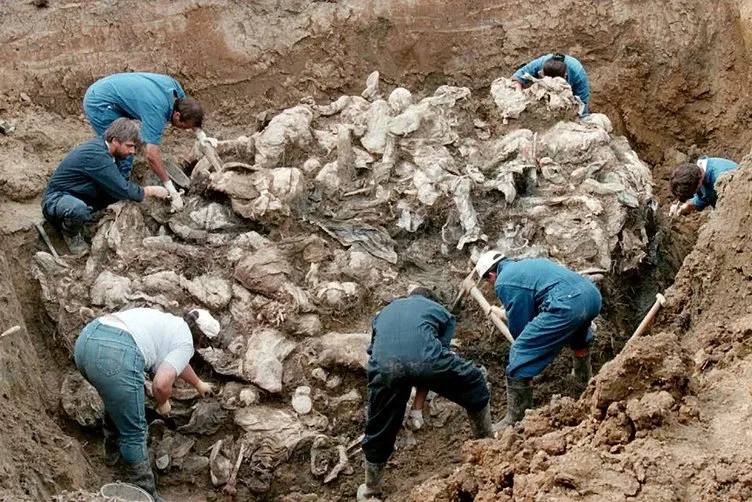 Srebrenitsa Katliamı nasıl gerçekleşti?