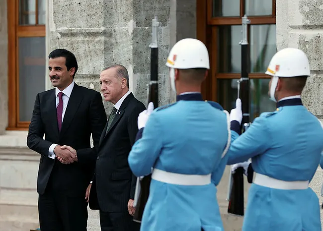 son-dakika-turkiye-ile-katar-arasinda-kritik-anlasmalar-baskan-erdogan-ve-katar-emiri-al-saniyi-kabul-etti-1665764756747.jpg