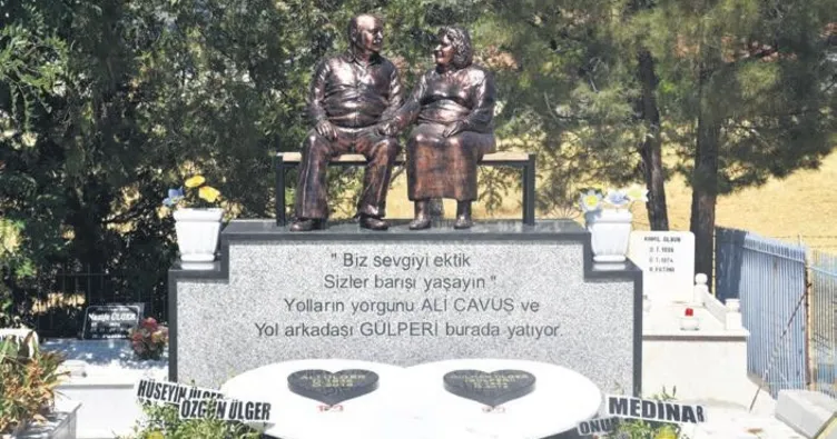 Peş peşe ölen çifte sıra dışı mezar