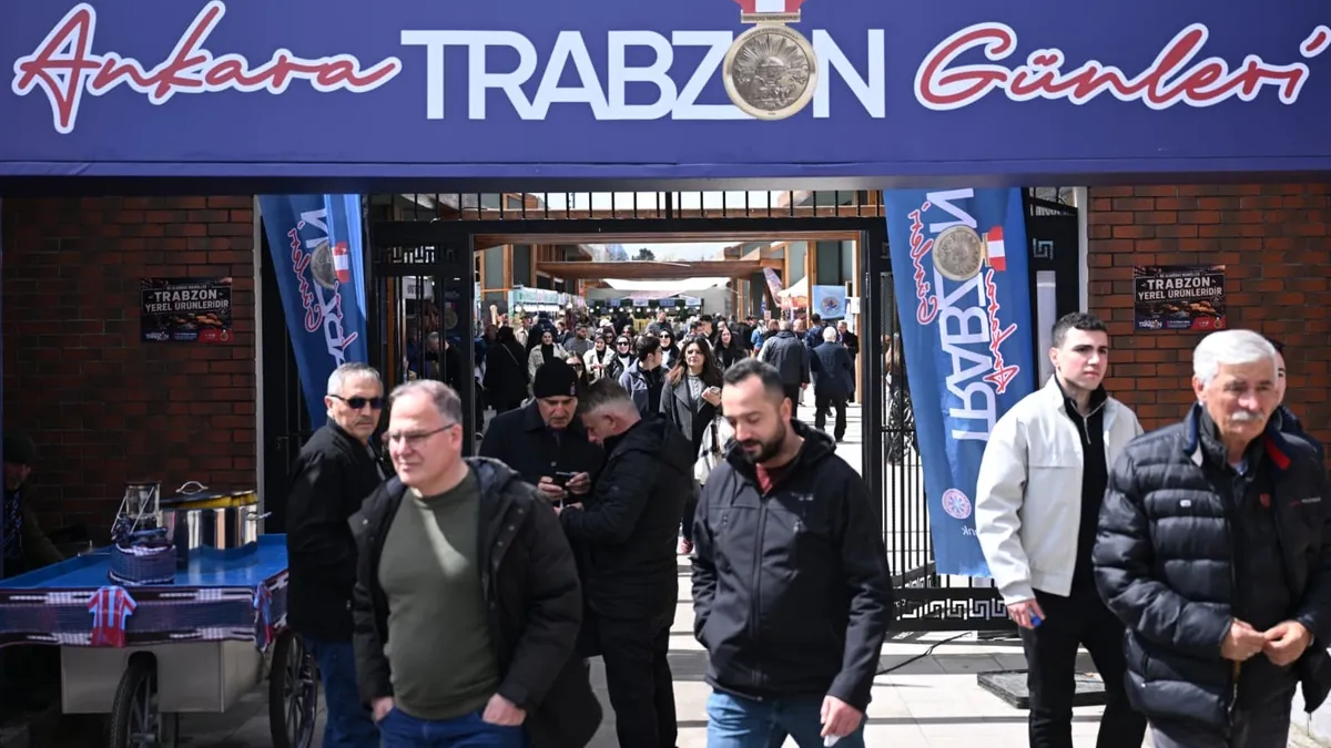 Karadeniz’in el emeği Başkent’te: Trabzon Günleri’nde yöresel ürünlere yoğun ilgi! Karadeniz’in el emeği Başkent’te: Trabzon Günleri’nde yöresel ürünlere yoğun ilgi!