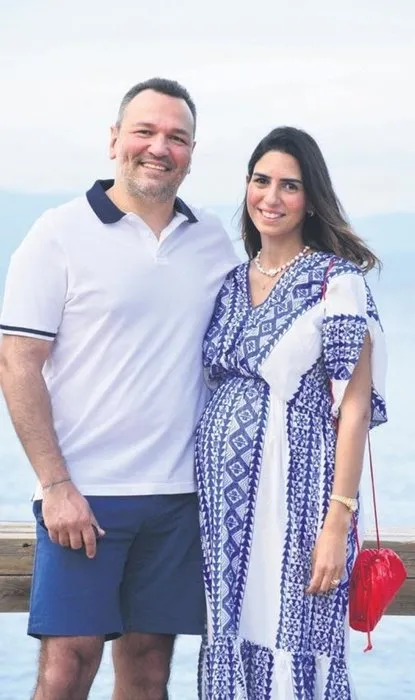 Ali Sunal ikinci kez baba oldu! Ali Sunal ile Nazlı Kurbanzade’nin en mutlu günü...
