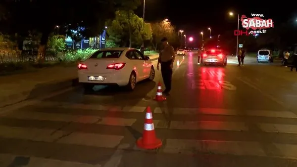 Kadıköy'de denetime takılan alkollü sürücünün arkadaşları polise zor anlar yaşattı | Video