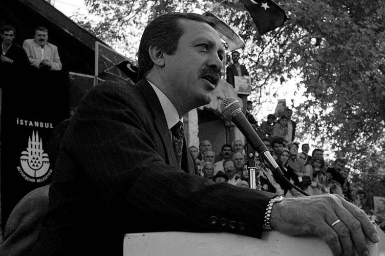 Cumhurbaşkanı Recep Tayyip Erdoğan'ın yaşamı ve siyasi kariyeri