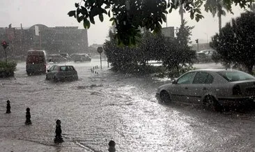 Yağışlar ne zaman bitecek, dolu yağacak mı? Meteoroloji’den İstanbul için şiddetli yağış ve süper hücre uyarısı: 6 Temmuz Salı hava durumu