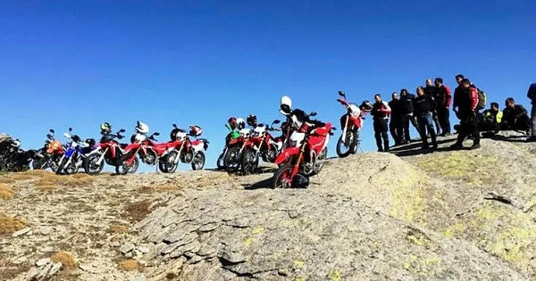 Aydın’’da motosiklet tutkunları doğayı keşfediyor