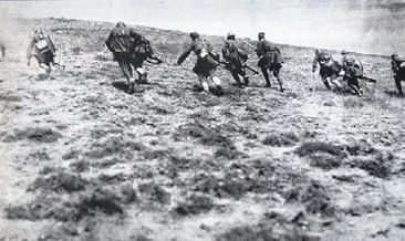 300 Türk 10 bin Yunan erini kovaladı