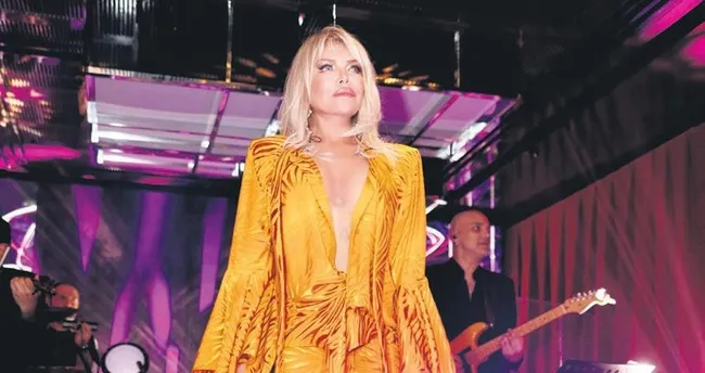 Ajda Pekkan yine hayran bıraktı
