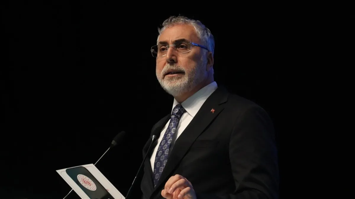 Bakan Işıkhan: 120 bine yakın işe yerleştirmeye aracılık ettik Bakan Işıkhan: 120 bine yakın işe yerleştirmeye aracılık ettik