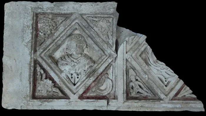 sidede-390-metrelik-anitsal-antik-cadde-gun-yuzune-ciktibakan-ersoy-herakles-kapisindaki-yeni-bulgulari-paylas-1787739846453.jpg