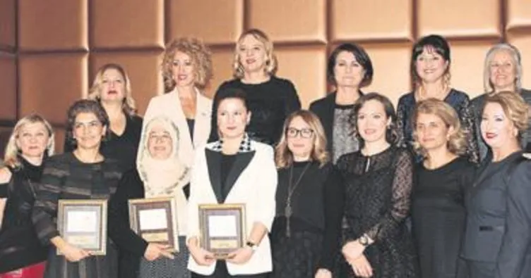 Topluma örnek kadınlara ödül