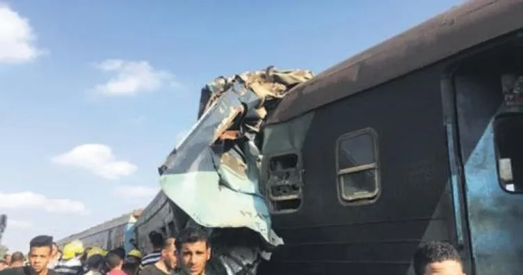 Mısır’da katliam gibi tren kazası