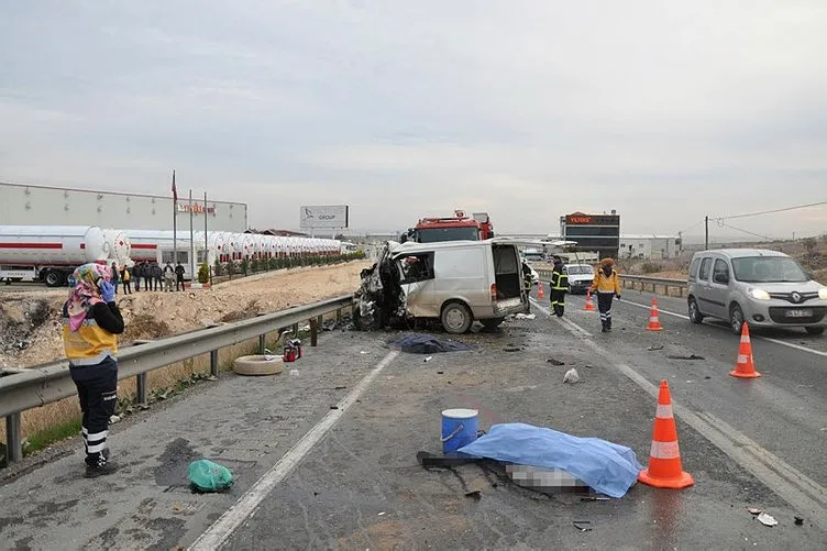 GaziantepNizip karayolunda kaza 5 ölü, 3 yaralı Sayfa GaziantepNizip karayolunda kaza 5 ölü, 3 yaralı Sayfa
