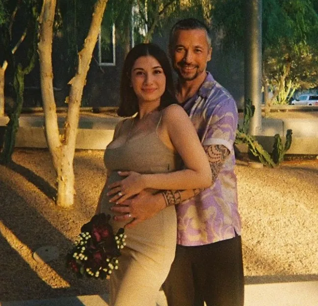 20 yıl sonra bir kez daha baba olan İlhan Mansız oğlu Imre Leon ile böyle görüntülendi!