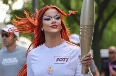 dem-partili-sevilay-celenk-lgbt-hareketini-savundu-ak-partili-ustadan-tepki-izlemeyecegiz-izlettirmeyecegiz-1722180982196.jpg