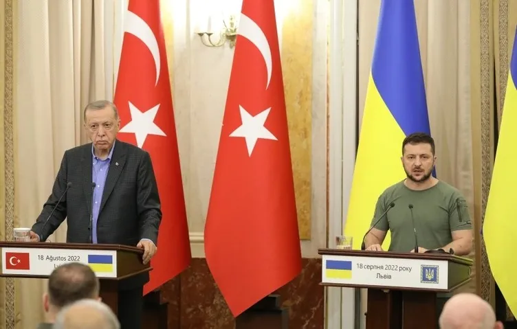 Fransız gazetesinden Türkiye'nin 3 başarısına övgü: Erdoğan'ın diplomasisi ülkeyi vazgeçilmez bir konuma getirdi