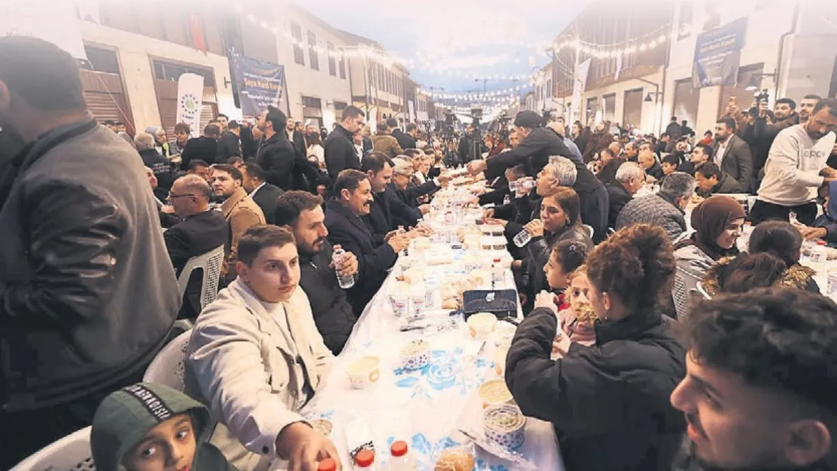 Büyük aile sofrası Hatay’da kuruldu