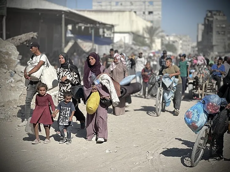 Katil İsrail'den Gazze'de sistematik zorla göç! Bunu silah olarak kullanıyorlar