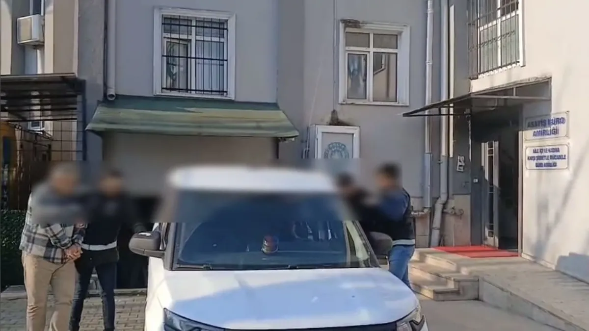 Büyükçekmece’de uyuşturucu operasyonu: 5 şüpheli gözaltında Büyükçekmece’de uyuşturucu operasyonu: 5 şüpheli gözaltında