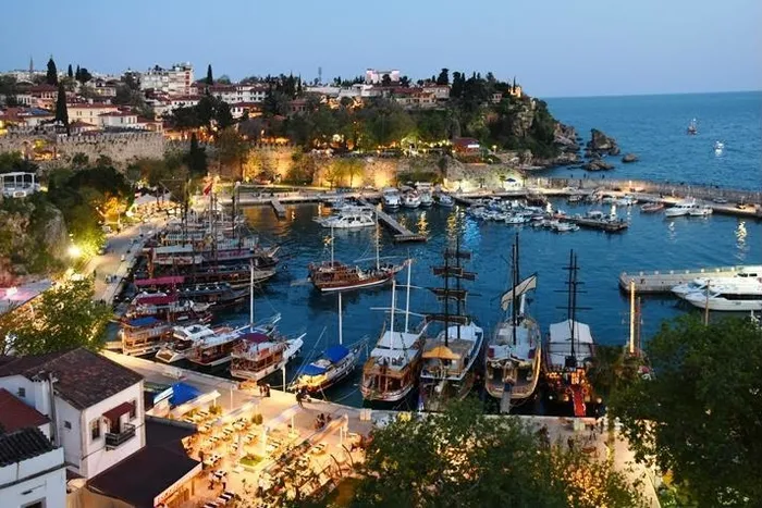 bakan-ersoy-duyurdu-ingiltereden-turkiyeye-prestijli-turizm-odulu-ilk-kez-verildi-1790414516070.jpg