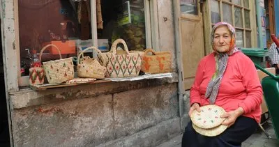 77 yaşındaki Pembe Teyze 62 yıldır bir geleneği yaşatıyor #bartin