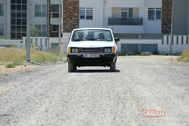 Türkiye’nin en nadir otomobillerinden! Eskişehir’de yaşayan eski hemşirenin Anadol aşkı: ’Bu araba benim hayatım’