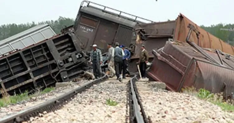 Bangladeş’te tren kazası: 15 ölü