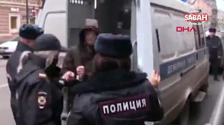 Kocasını bıçaklayarak öldüren Rus modele 15 yıl hapis cezası | Video