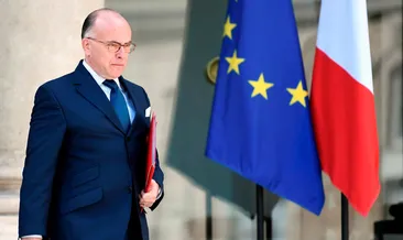 Fransa’da hükümet istifa etti