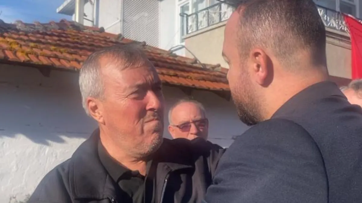 Şehit babasından yürek yakan istek: “Şehidim de çok severdi ne olur beni götürün” Şehit babasından yürek yakan istek: “Şehidim de çok severdi ne olur beni götürün”