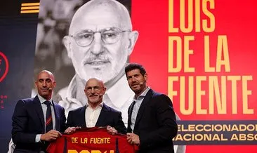 İspanya Milli Takımı’nın yeni teknik direktörü Luis de la Fuente, basın mensuplarıyla bir araya geldi