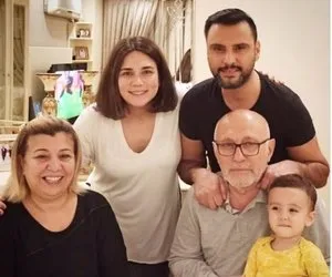 Alişan babasının doğum günün böyle kutladı! Sosyal medyada büyük ilgi gördü!
