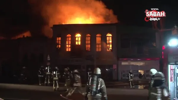 Balat Oyuncak Müzesi'nde büyük yangın! Alev alev yanan müze küle döndü | Video
