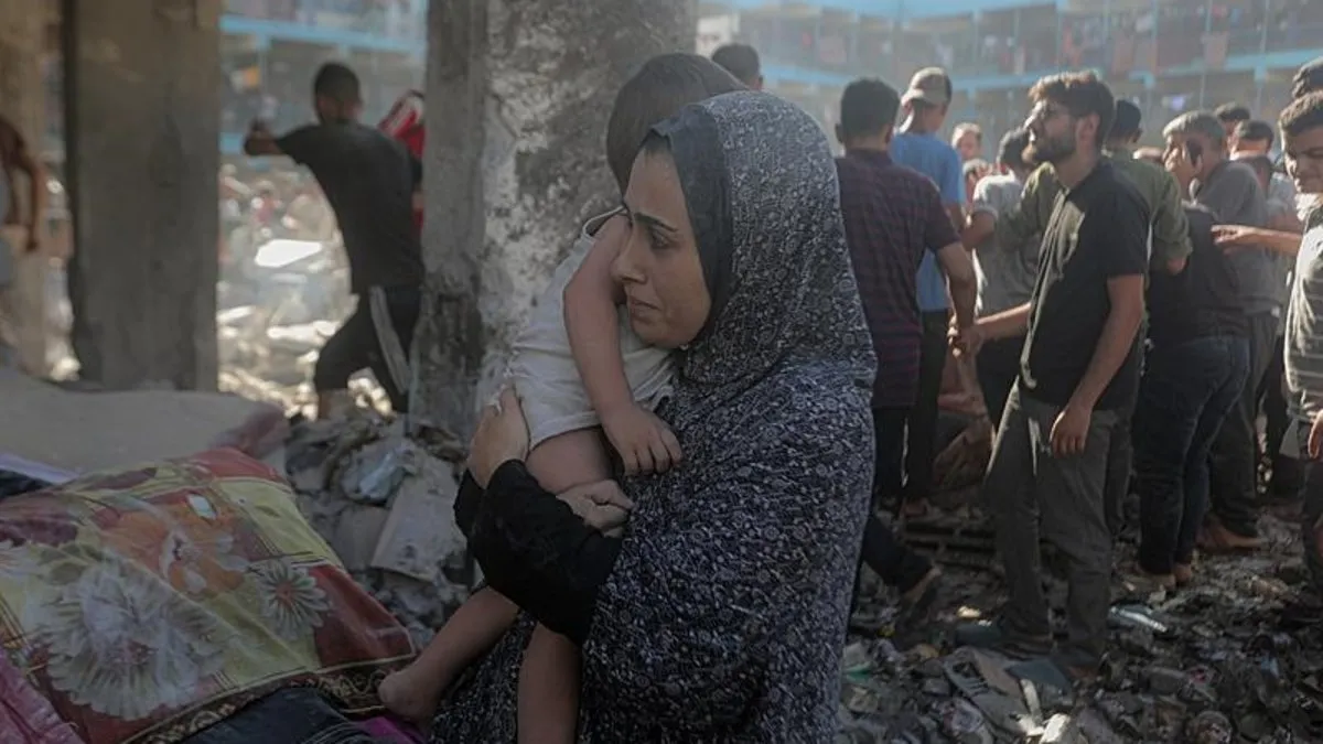 İsrail BM'ye ait okulu vurdu: 14 ölü