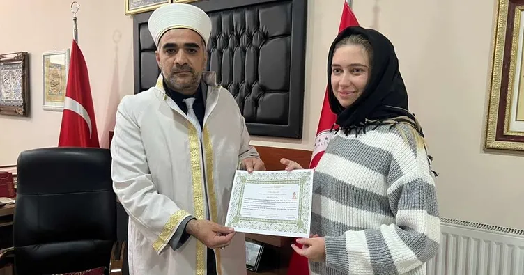 Rusyalı kadın Yüksekova’da müslüman oldu