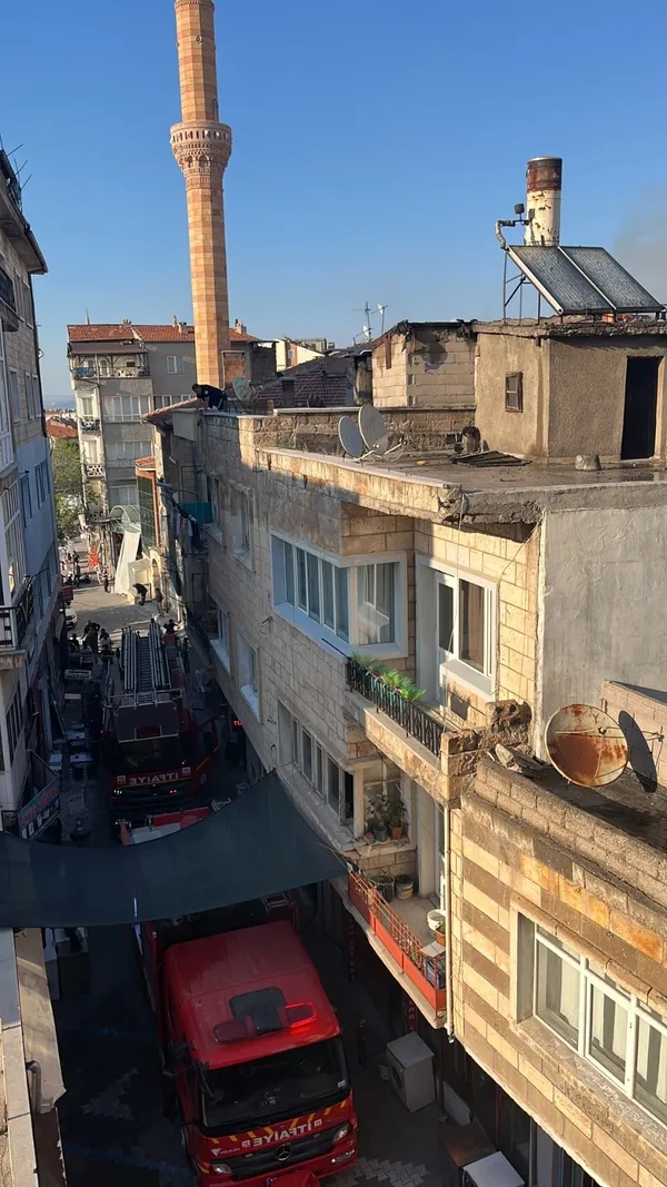 apartman-catisindaki-yangin-panige-neden-oldu-1781333868330.jpg
