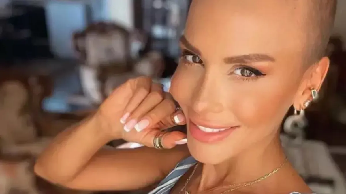 Ünlü şarkıcı Şimal kanseri yendi Ünlü şarkıcı Şimal kanseri yendi