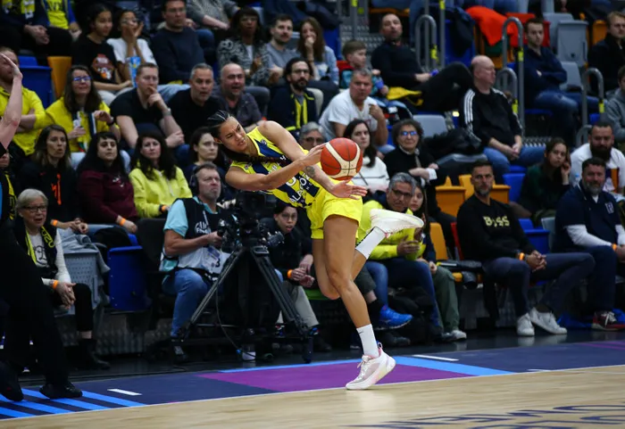 fenerbahce-alagoz-holding-finale-yukseldi-euroleaguede-turkiye-ruzgari-1681486082203.jpg